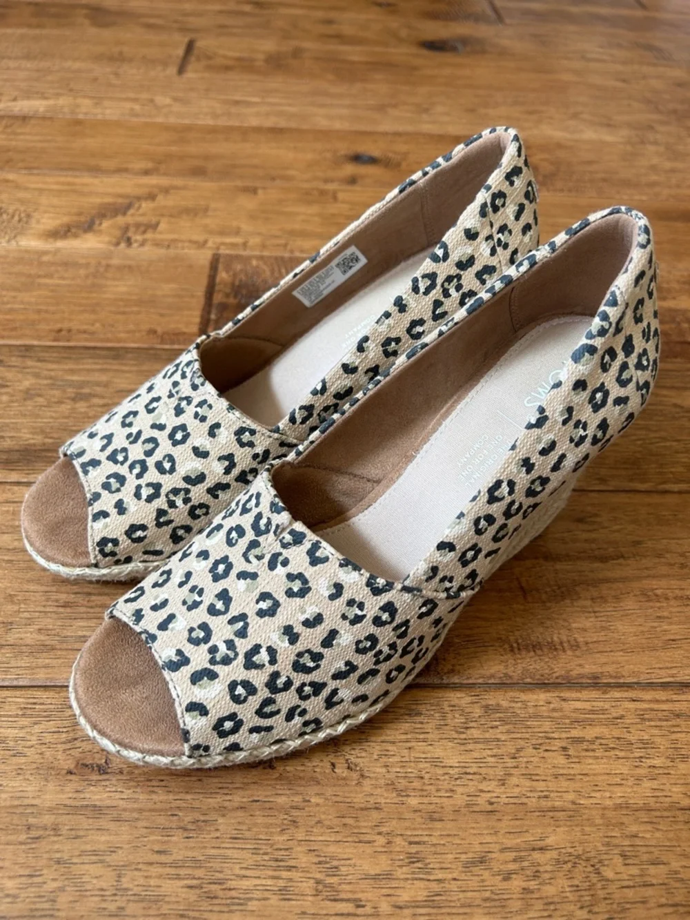 Toms Michelle Espadrille Wedge Heel Sandals Natural Textured Cheetah 8.5 New